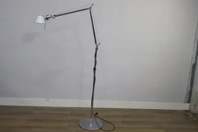 Artemide Vloerlamp - De Lucchi & G. Fassina – kavel bij GSD Auctions, Zoeterwoude