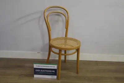 Houten bistrostoel - Thonet Stijl – kavel bij GSD Auctions, Zoeterwoude