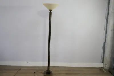 Vintage Regency Stijl Vloerlamp – kavel bij GSD Auctions, Zoeterwoude