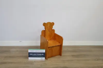 Houten kinderstoel – kavel bij GSD Auctions, Zoeterwoude