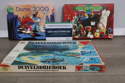 Verzameling Spellen - Duivelsdriehoek van MB Spellen – kavel bij GSD Auctions, Zoeterwoude