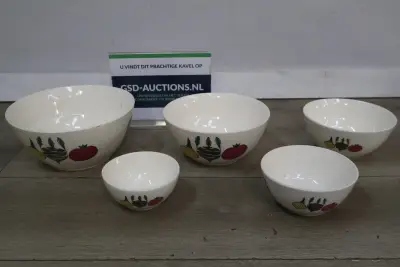 Set van 5 decoratieve witte kommen met groenteprint – kavel bij GSD Auctions, Zoeterwoude