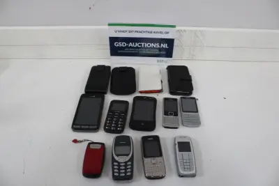 Verzameling oude mobiele telefoons – kavel bij GSD Auctions, Zoeterwoude