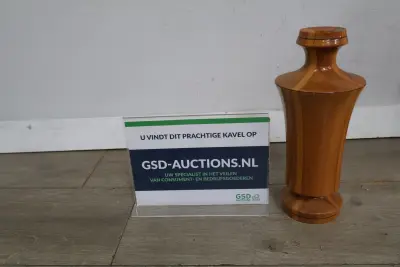 Houten vaas – kavel bij GSD Auctions, Zoeterwoude