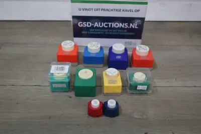 Set stansapparaten met verschillende vormen – kavel bij GSD Auctions, Zoeterwoude