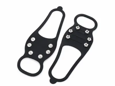 Sneeuwschoenen met Spikes – universele maat – kavel bij GSD Auctions, Zoeterwoude