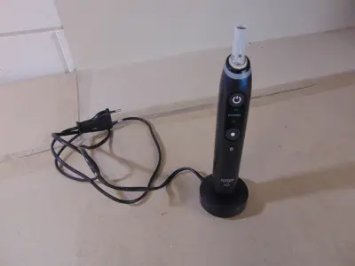 Oral-B iO 8 Black Elektrische tandenborstel – kavel bij GSD Auctions, Zoeterwoude