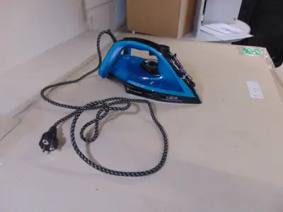 Calor Ultragliss Anti-Calc Plus FV6832C0 Stoomstrijkijzer – kavel bij GSD Auctions, Zoeterwoude
