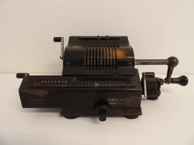 Brunsviga 13 mechanische rekenmachine – kavel bij De Kringwinkel, Leopoldsburg
