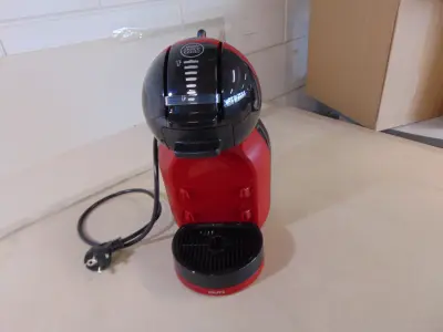 Krups Mini Me KP120H Dolce Gusto Koffiemachine – kavel bij GSD Auctions, Zoeterwoude