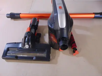 Hoover H-FREE 200 HF222AXL Steelstofzuiger – kavel bij GSD Auctions, Zoeterwoude