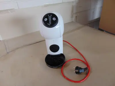 Krups Genio S Basic KP2401 Dolce Gusto Koffiemachine – kavel bij GSD Auctions, Zoeterwoude