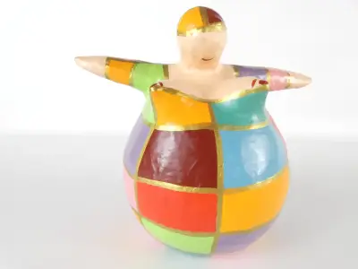 Handgemaakt papier-maché beeldje – kavel bij De Kringwinkel, Heverlee