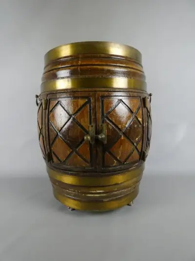 Houten Vatbar – kavel bij De Kringwinkel, Diest