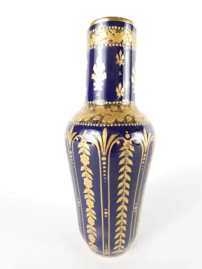 Vintage porseleinen vaas met verguld decor – kavel bij De Kringwinkel, Heverlee