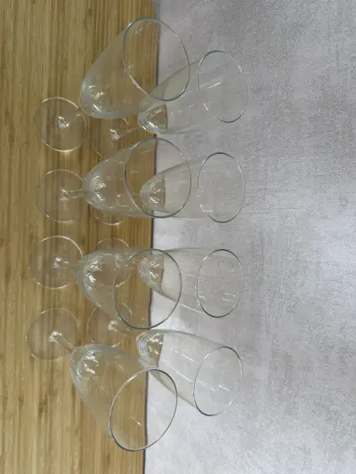 8 champagne glazen – kavel bij GSD Auctions, Zoeterwoude