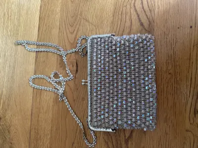 Vintage tasje – kavel bij GSD Auctions, Zoeterwoude