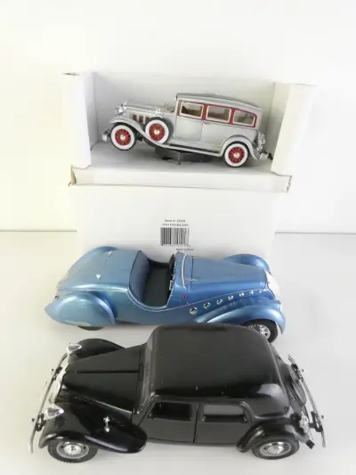 3 modelauto's – Citroën Traction Avant, Peugeot 302 Darl’Mat Roadster & Anson Peerless – kavel bij De Kringwinkel, Heverlee