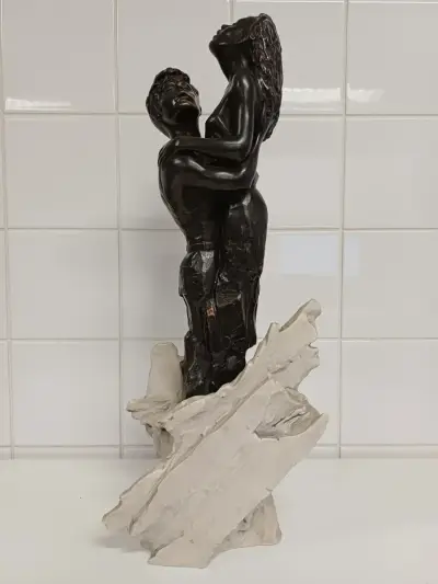 Beeld L'amour de Margo door André Paor – kavel bij De Kringwinkel, Liedekerke