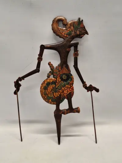 Decoratieve Javaanse Wayang Klitik pop - Raden Panji – kavel bij De Kringwinkel, Gent