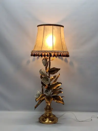 XL vintage Italiaanse Toleware bloemenlamp - Florentijnse Hollywood Regency, jaren ’50/’60 – kavel bij De Kringwinkel, Gent