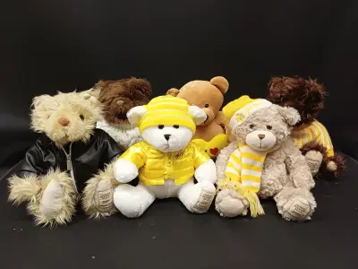 Lot van 6 vintage teddyberen – Giorgio Beverly Hills – kavel bij De Kringwinkel, Ninove