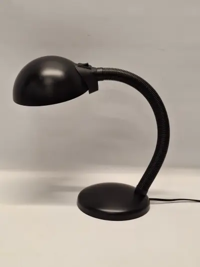 Vintage Massive bureaulamp – Belgische retro designklassieker in mat zwart – kavel bij De Kringwinkel, Gent