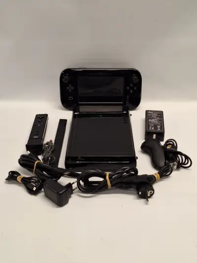 Nintendo Wii U 32 GB complete console-set – GamePad, Wii Remote, Nunchuk & accessoires – kavel bij De Kringwinkel, Gent