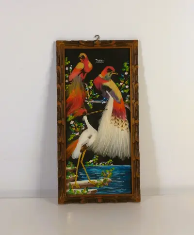 Mexicaans verenkunst schilderij met vogels – Tampico, Mexico – kavel bij De Kringwinkel, Turnhout