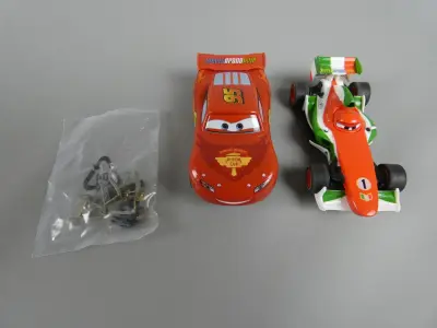 2 Carrera raceauto's Cars – kavel bij De Kringwinkel, Diest