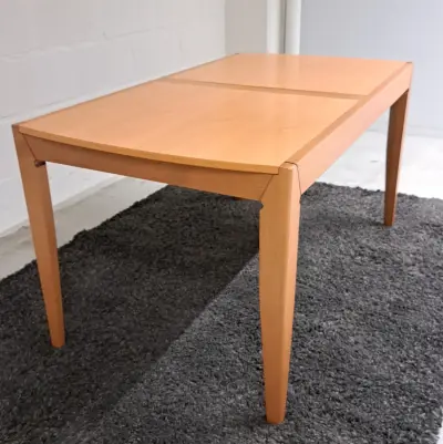 Calligaris uitschuifbare eettafel met lamellenblad – Made in Italy – kavel bij De Kringwinkel, Turnhout