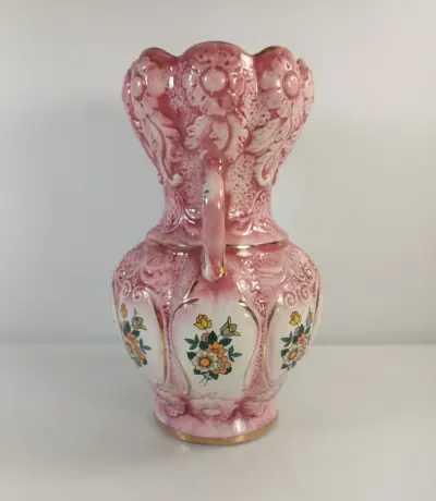 Vintage keramische siervaas met reliëfdecor en dubbele oren – kavel bij De Kringwinkel, Turnhout