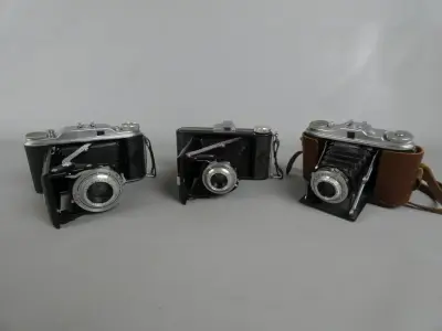 Set van Drie Vintage Agfa Balúcameras – kavel bij De Kringwinkel, Diest
