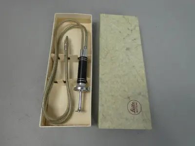 Ernst Leitz Wetzlar Doppeldrahtauslöser (Twin Cable Release) – kavel bij De Kringwinkel, Diest