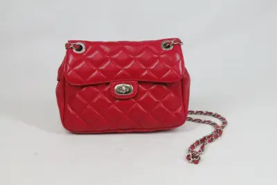 Vintage rode handtas - Voltan – kavel bij De Kringwinkel, Brecht