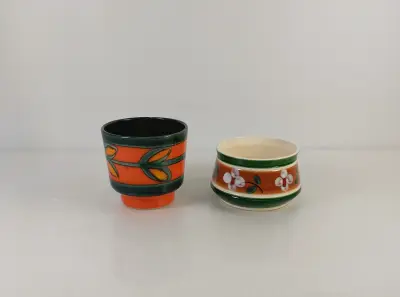 Set van 2 vintage keramische potjes met bloemmotief – kavel bij De Kringwinkel, Turnhout