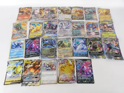 26 grote holografische Pokémon-kaarten – kavel bij De Kringwinkel, Heverlee