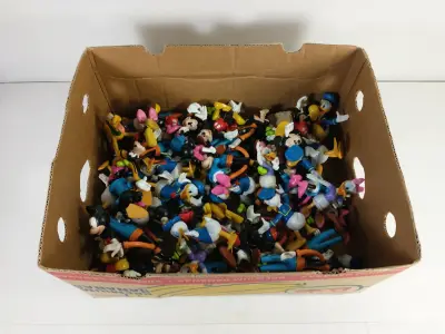 Set van diverse Disney figuren speelgoed – kavel bij De Kringwinkel, Turnhout