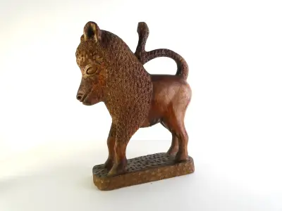 Afrikaans handgesneden houten leeuwensculptuur – kavel bij De Kringwinkel, Heverlee