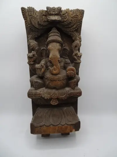 Ganesha houten sculptuur – kavel bij De Kringwinkel, Oostende