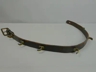 Vintage leren koppelriem met haken – kavel bij De Kringwinkel, Diest