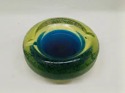 Mid-Century Murano stijl asbak in uranium glas – kavel bij De Kringwinkel, Zottegem
