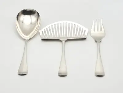 Zilveren aspergeschep, taartvork en opscheplepel, J.M. van Kempen & Zonen, 1924 – kavel bij Veilinghuis Klinkhamer, Groningen