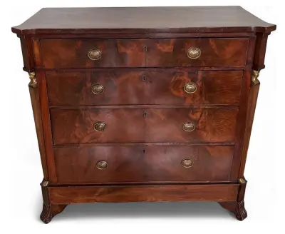 Empire mahoniehouten commode - messing kariatiden en klauwvoeten, 19e eeuw – kavel bij Veilinghuis Klinkhamer, Groningen