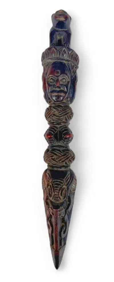 Houten phurba – rituele kila, Tibet, 20 eeuw – kavel bij Veilinghuis Klinkhamer, Groningen