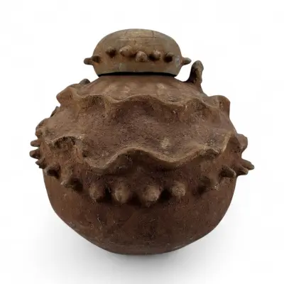 Terracotta dekselvaas – West-Afrika, midden 20e eeuw – kavel bij Veilinghuis Klinkhamer, Groningen