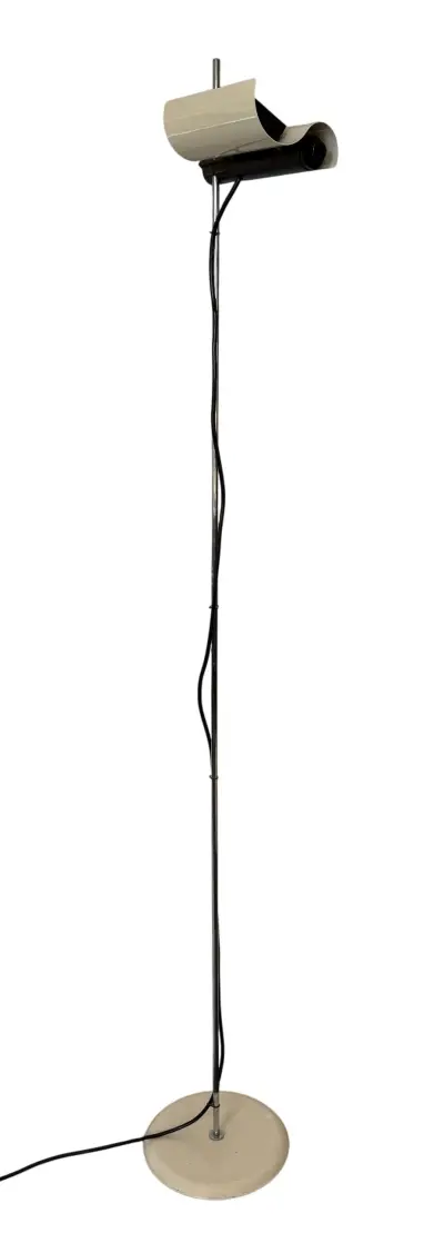 Metalen vloerlamp, ontwerp Vico Magistretti voor Oluce -model DIM 333, Italië, 1975 – kavel bij Veilinghuis Klinkhamer, Groningen