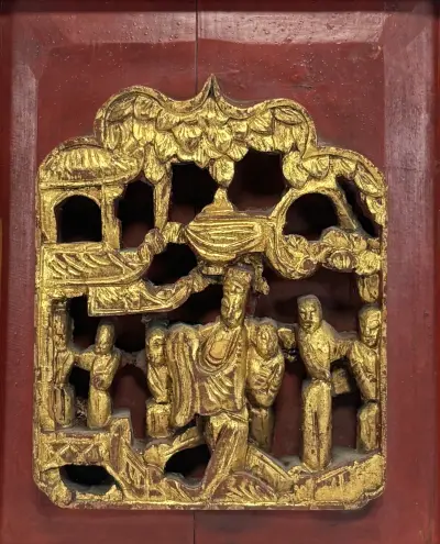 Houten wandpaneel - verguld ajoursnijwerk, China, ca. 1900 – kavel bij Veilinghuis Klinkhamer, Groningen