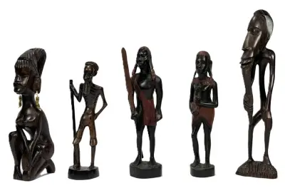 Houten beelden – gestileerde figuren, Oost-Afrika, 20e eeuw – kavel bij Veilinghuis Klinkhamer, Groningen