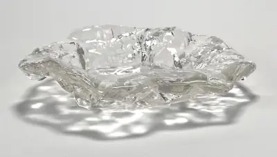 Glazen schaal, ontwerp Jolanda Prinsen voor Walther Glas – Duitsland, eind 20 eeuw – kavel bij Veilinghuis Klinkhamer, Groningen